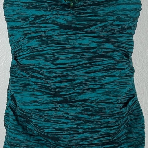 Alex Evening Formal Off the Shoulder Ruched Sateen Emerald Green Evening Gown - Picture 3 of 10